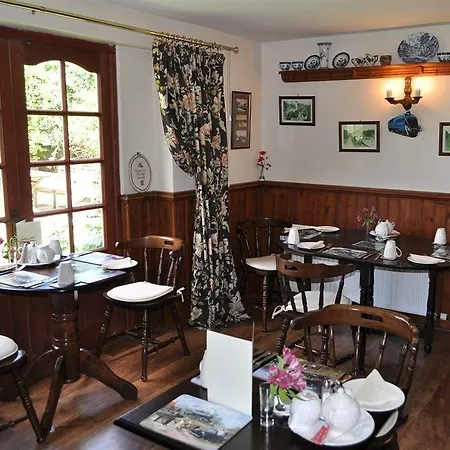 Station Farm 3*